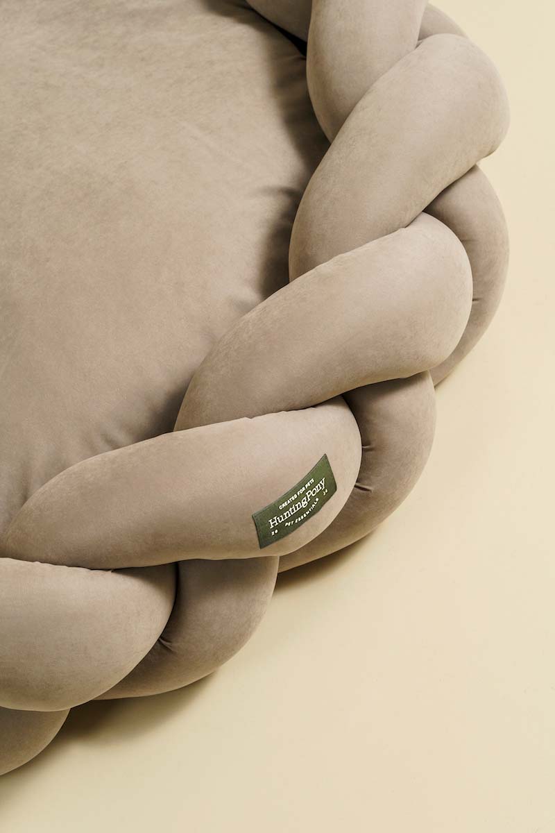 Dog bed Pony kolosony beige